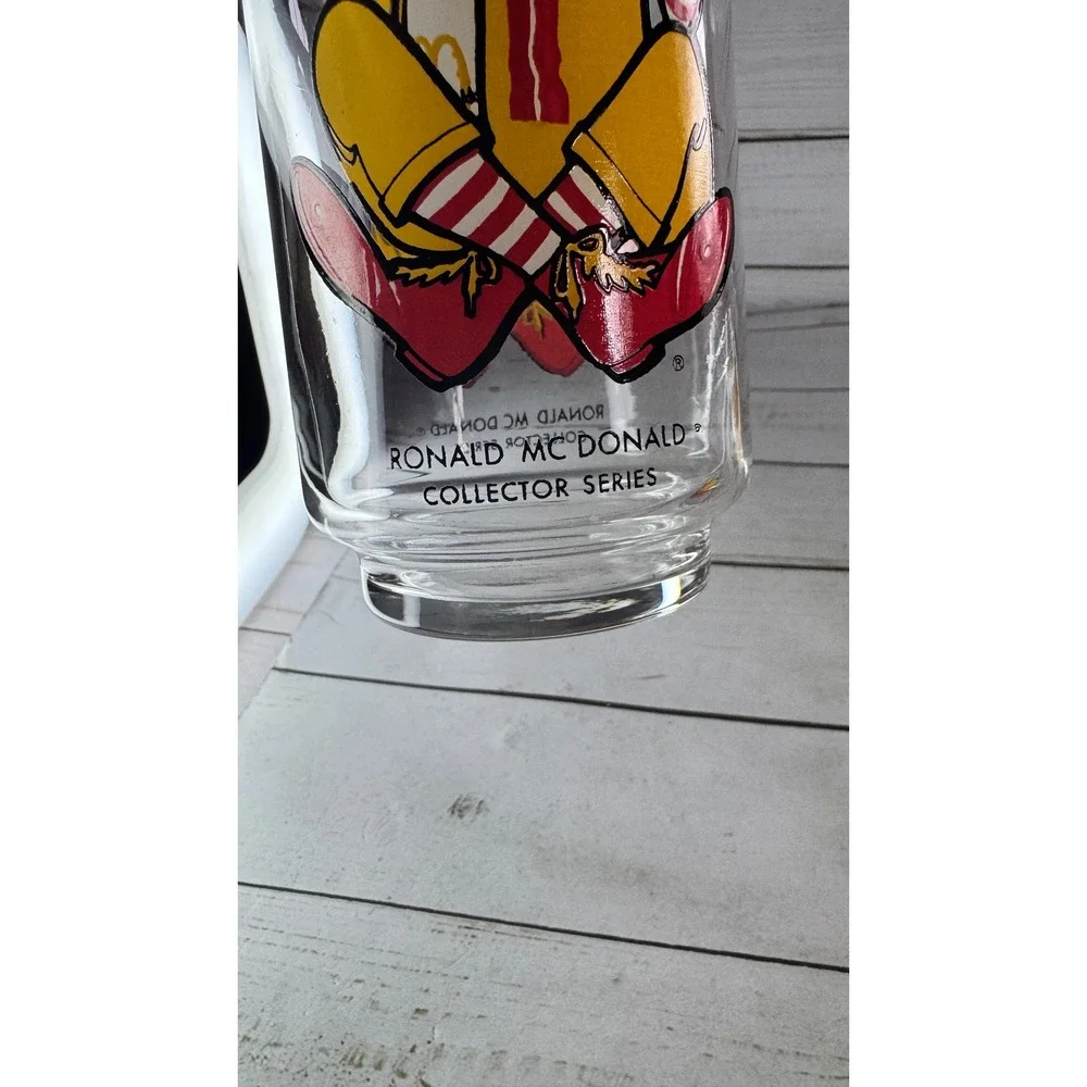 Vintage 1977 Ronald McDonald Collector Series Drinking‎ Glasses Set of 2 Clear